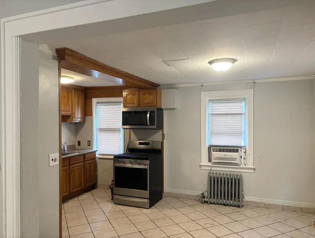 57 Bulwer Place Brooklyn NY 11207
