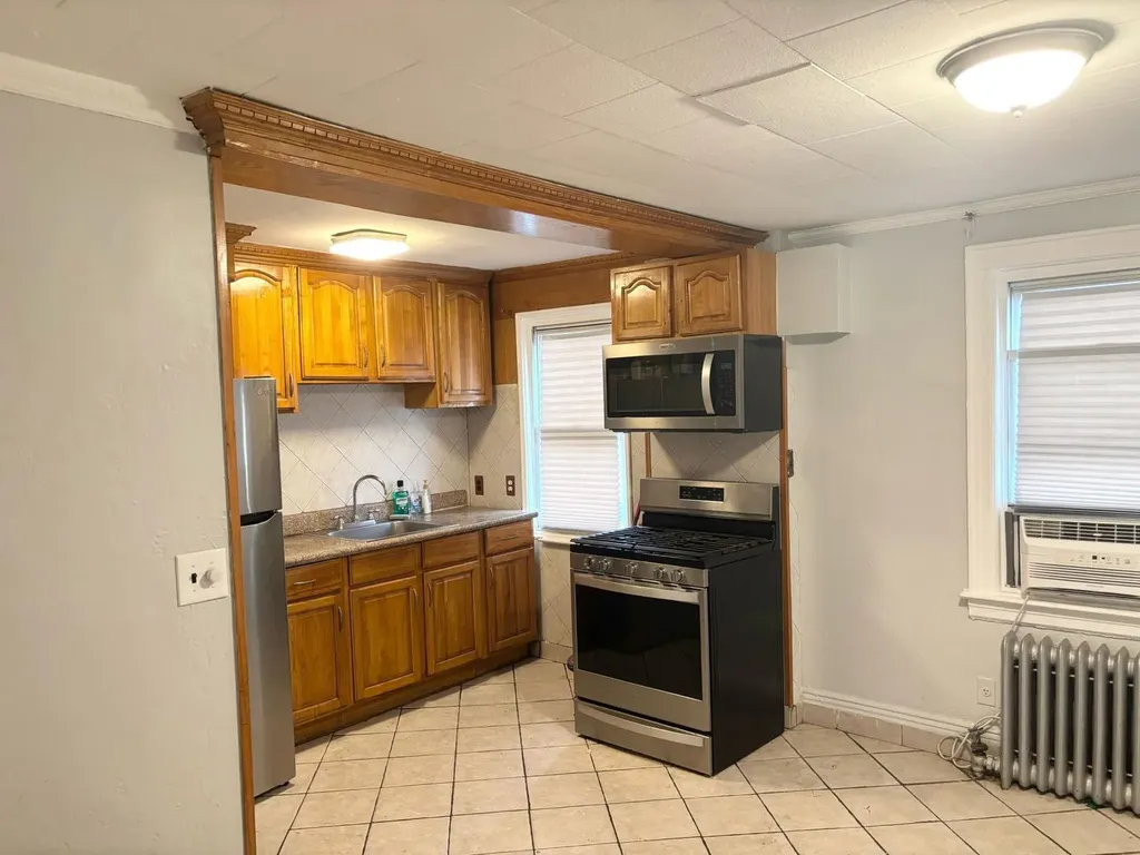 57 Bulwer Place Brooklyn NY 11207
