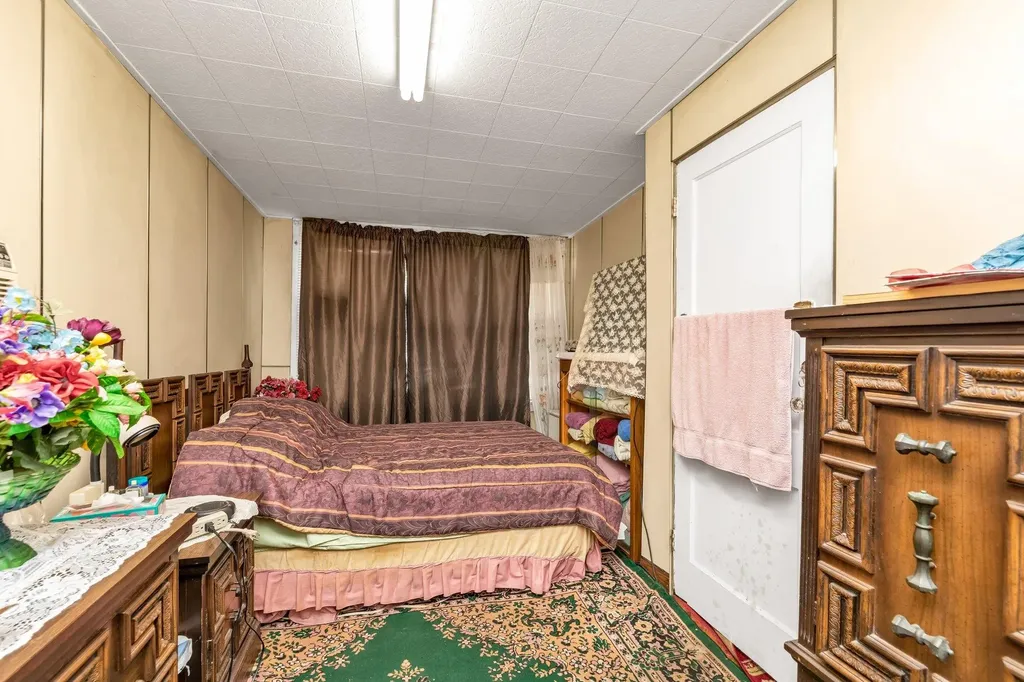 112-50 38th Avenue Corona NY 11368