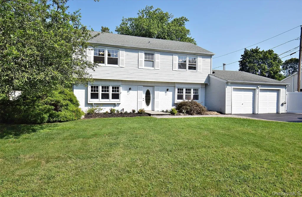 675 Hawkins Road E Coram NY 11727