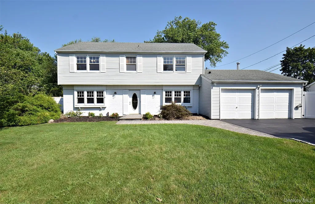 675 Hawkins Road E Coram NY 11727