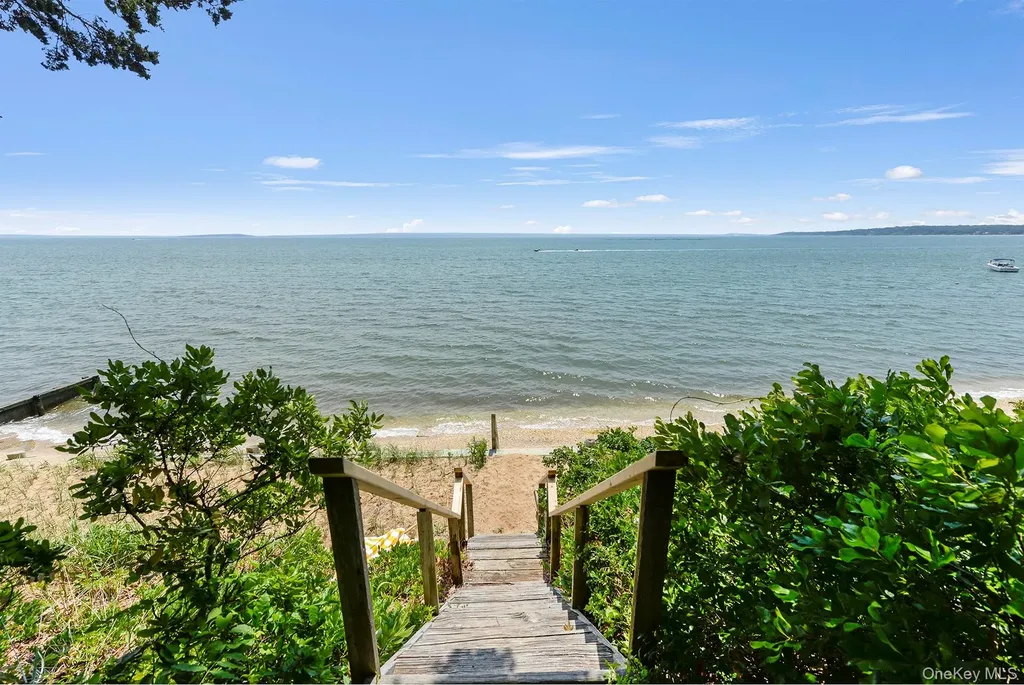 Peconic NY 11958