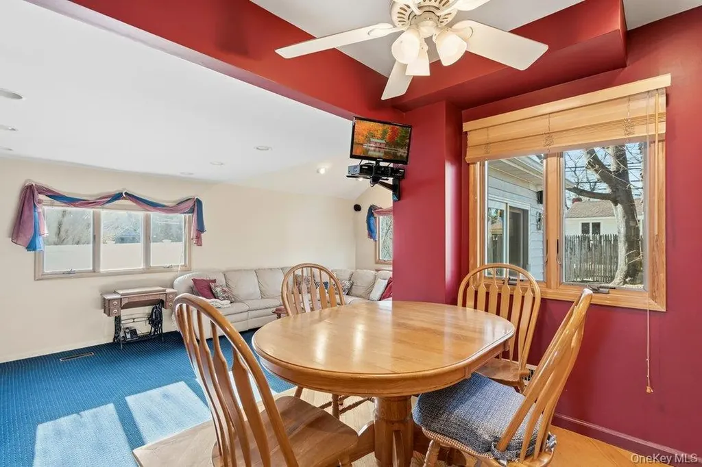 29 Munson Court Melville NY 11747