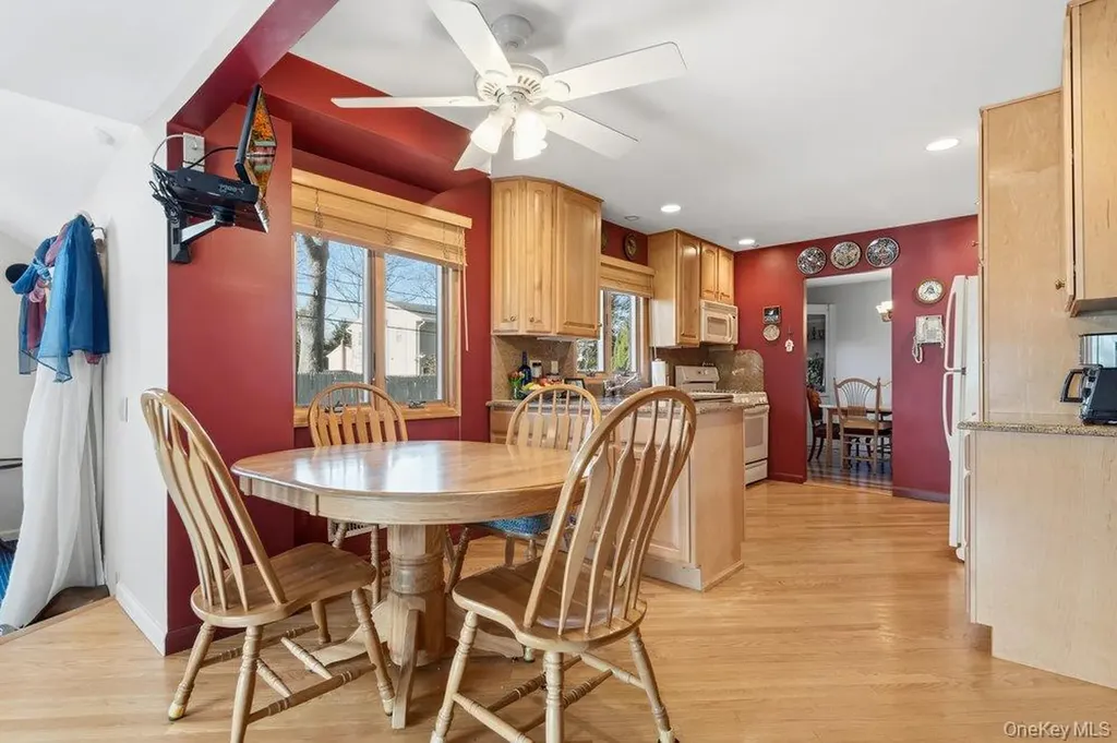 29 Munson Court Melville NY 11747