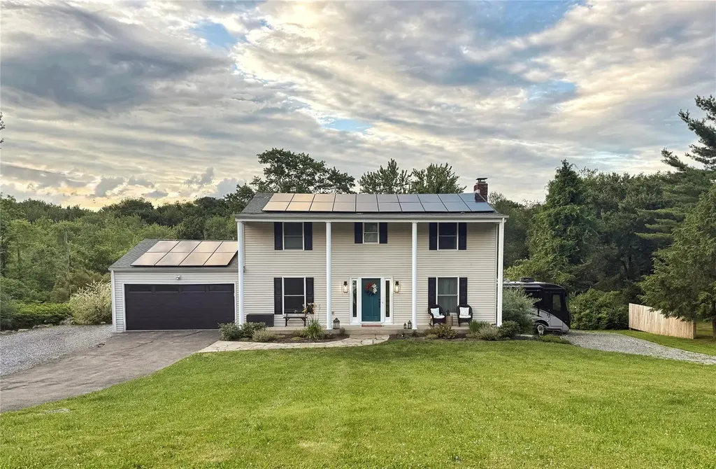 4 High Point Drive Poughkeepsie NY 12603