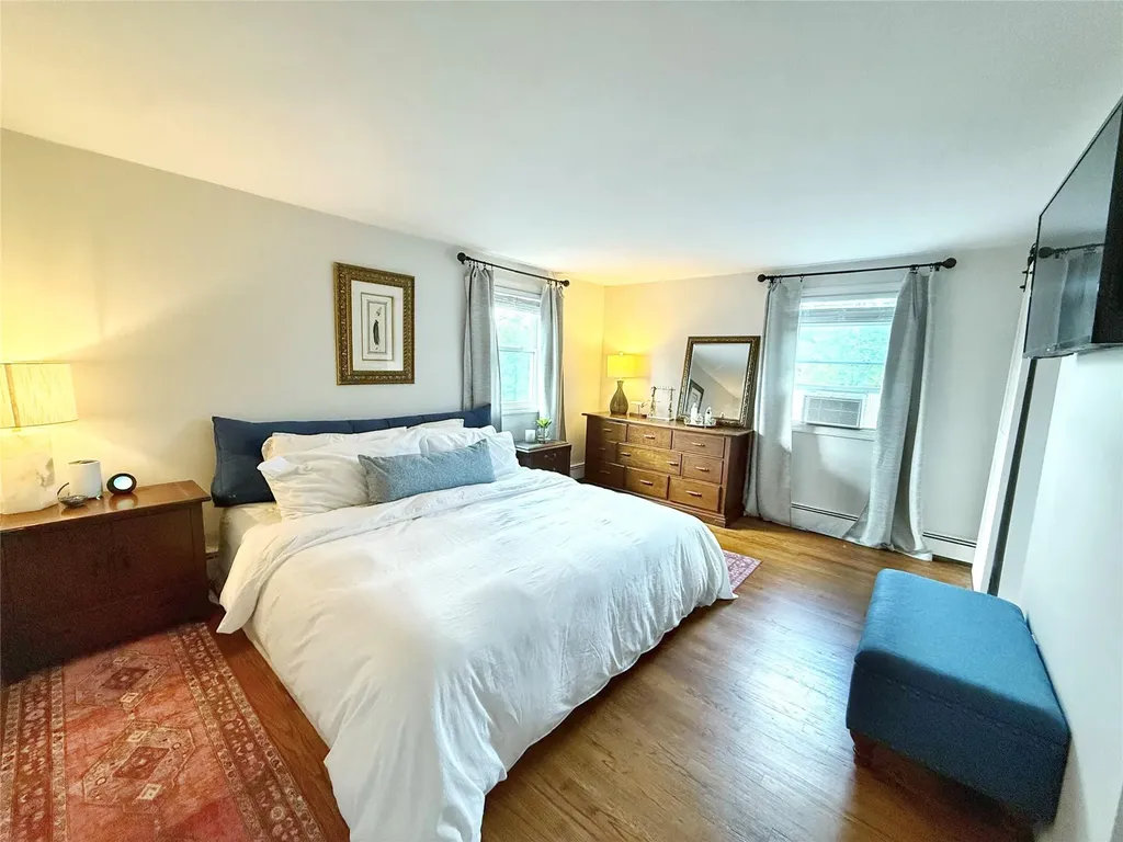 4 High Point Drive Poughkeepsie NY 12603