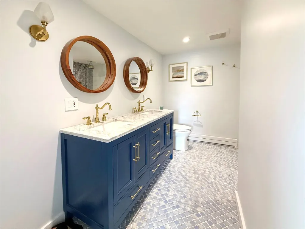 4 High Point Drive Poughkeepsie NY 12603