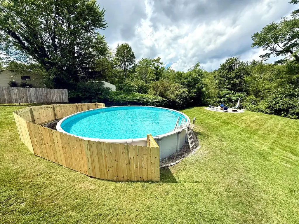 4 High Point Drive Poughkeepsie NY 12603
