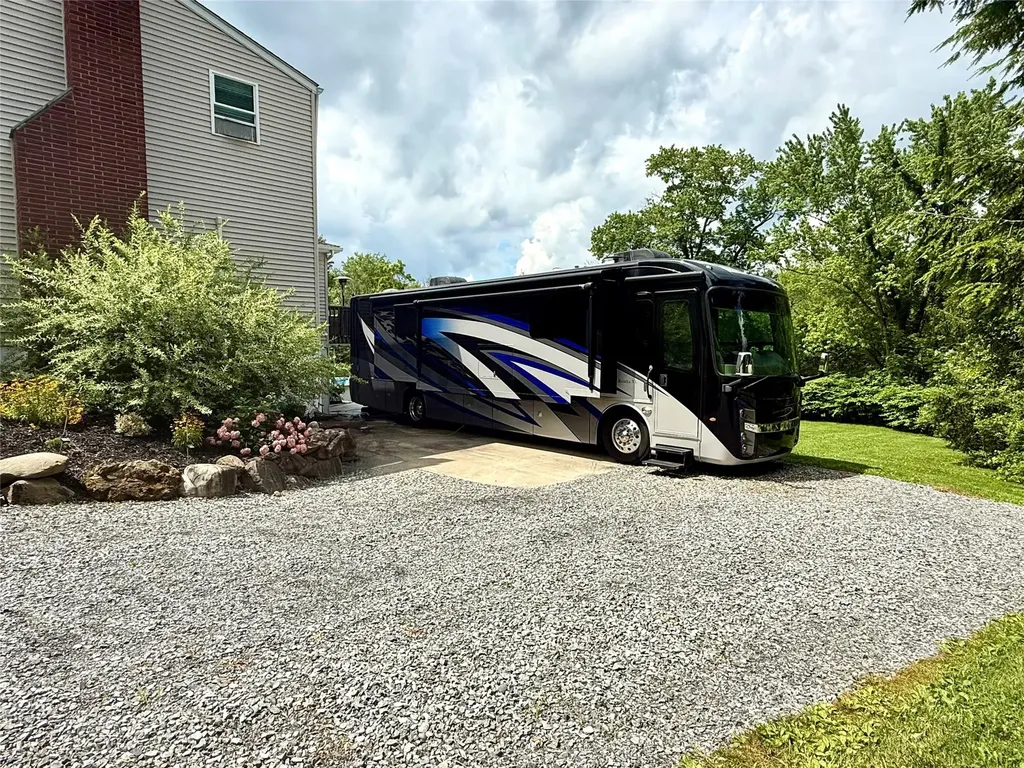 4 High Point Drive Poughkeepsie NY 12603