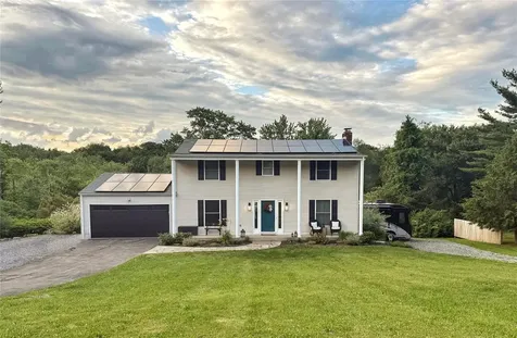 4 High Point Drive Poughkeepsie NY 12603