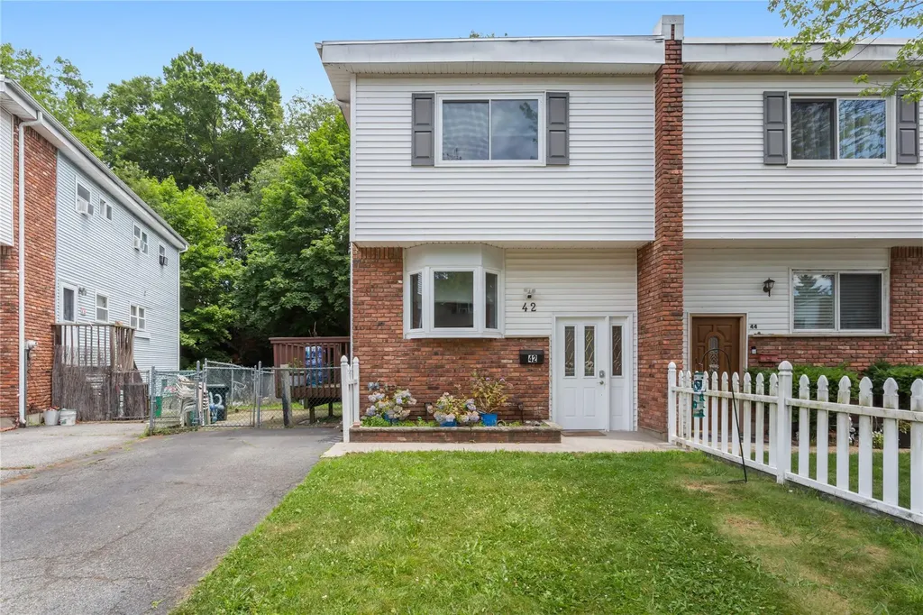42 Lonergan Drive Suffern NY 10901