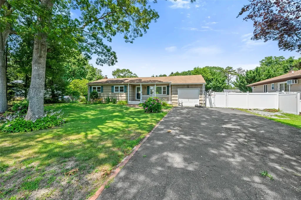 65 Hampton Avenue Mastic NY 11950