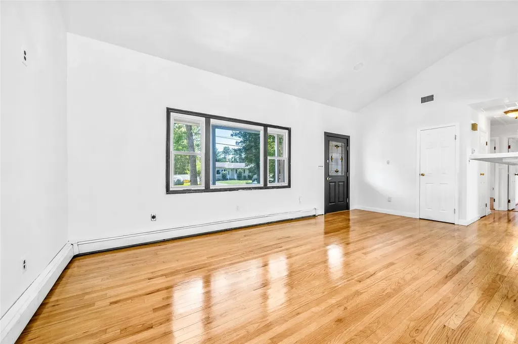 65 Hampton Avenue Mastic NY 11950