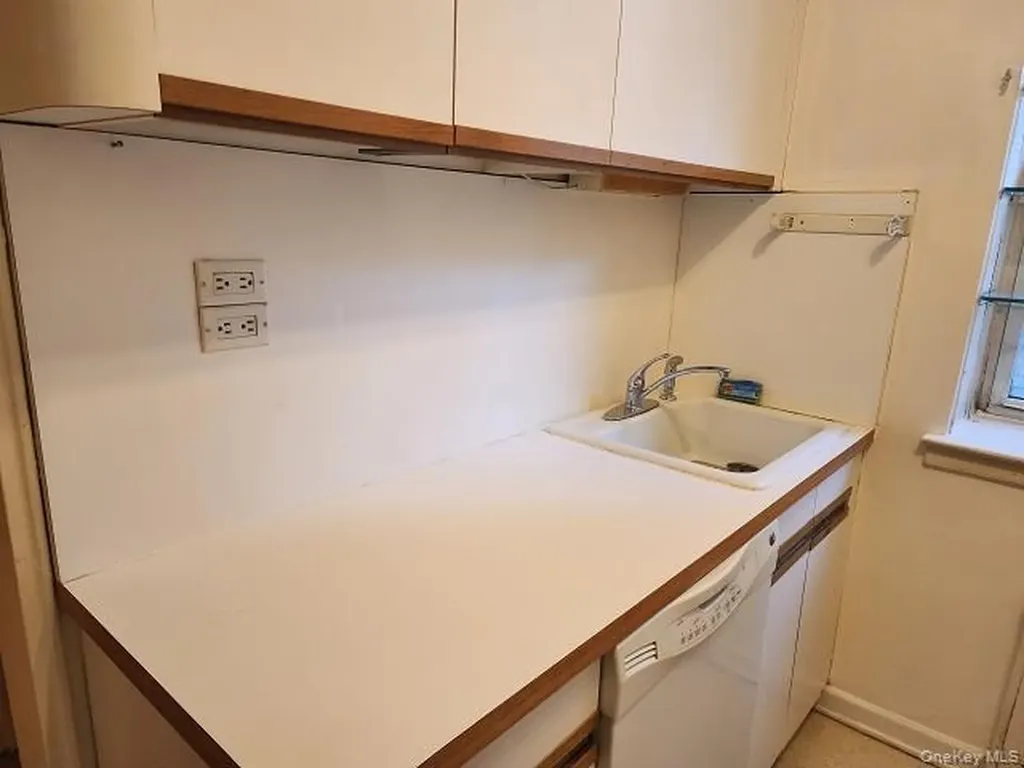 102-55 67 Drive Forest Hills NY 11375