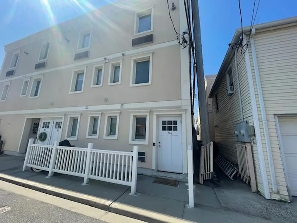 19 Kentucky Street Long Beach NY 11561