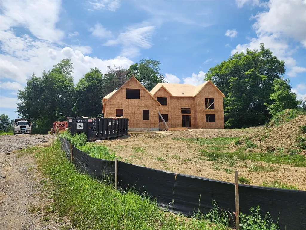 6 Pinnacle Boulevard Balmville NY 12550