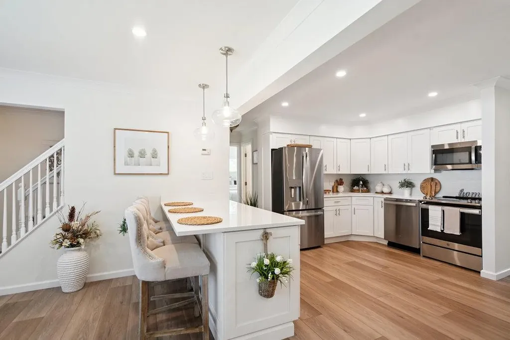 531 Myrtle Avenue West Islip NY 11795