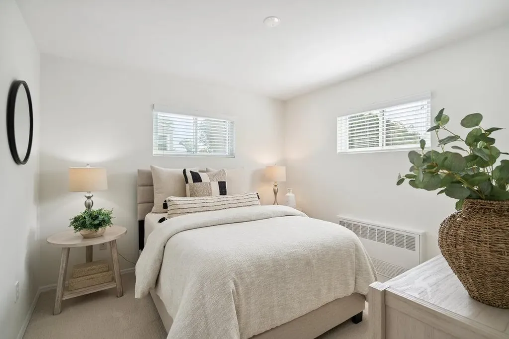 531 Myrtle Avenue West Islip NY 11795