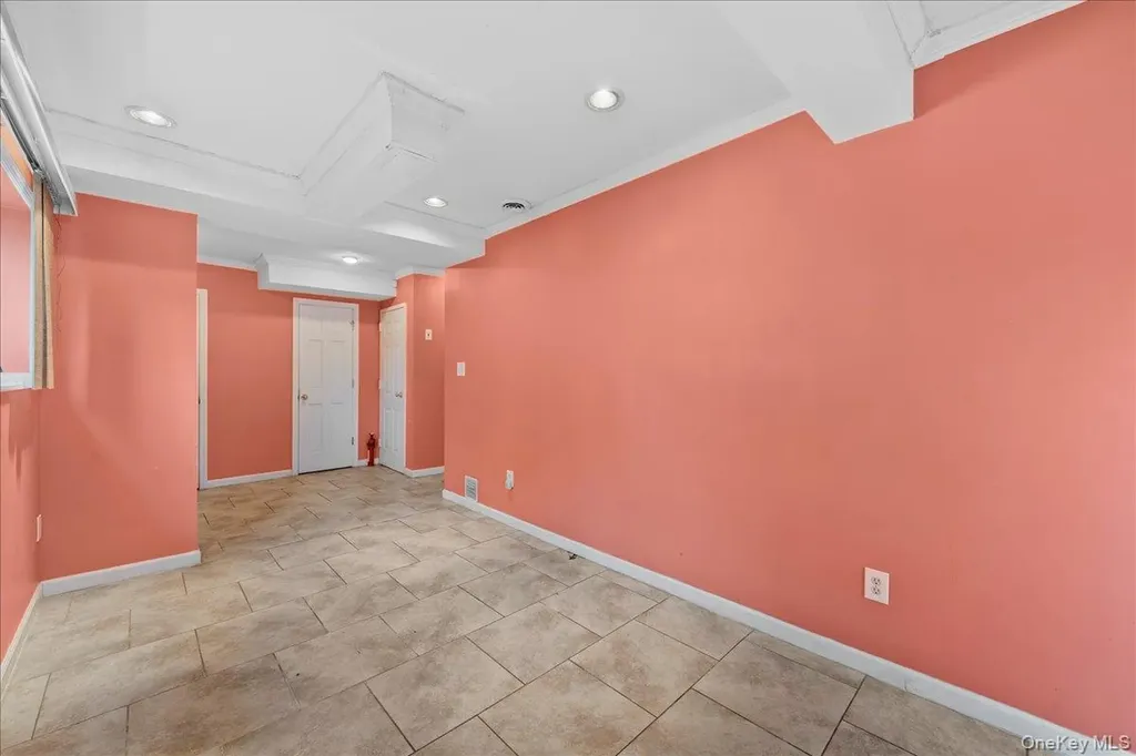 159 Branch Avenue Freeport NY 11520