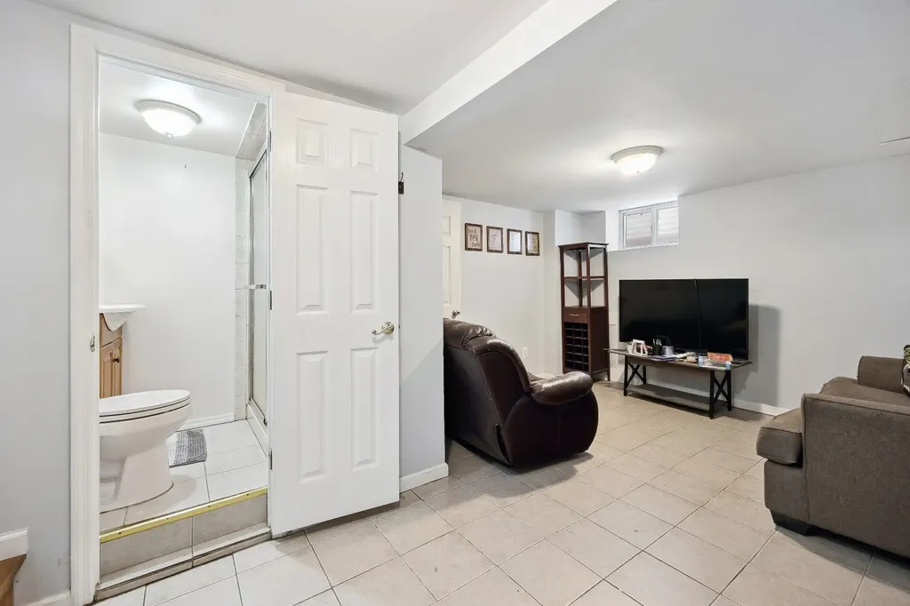 1639 Hone Avenue Bronx NY 10461