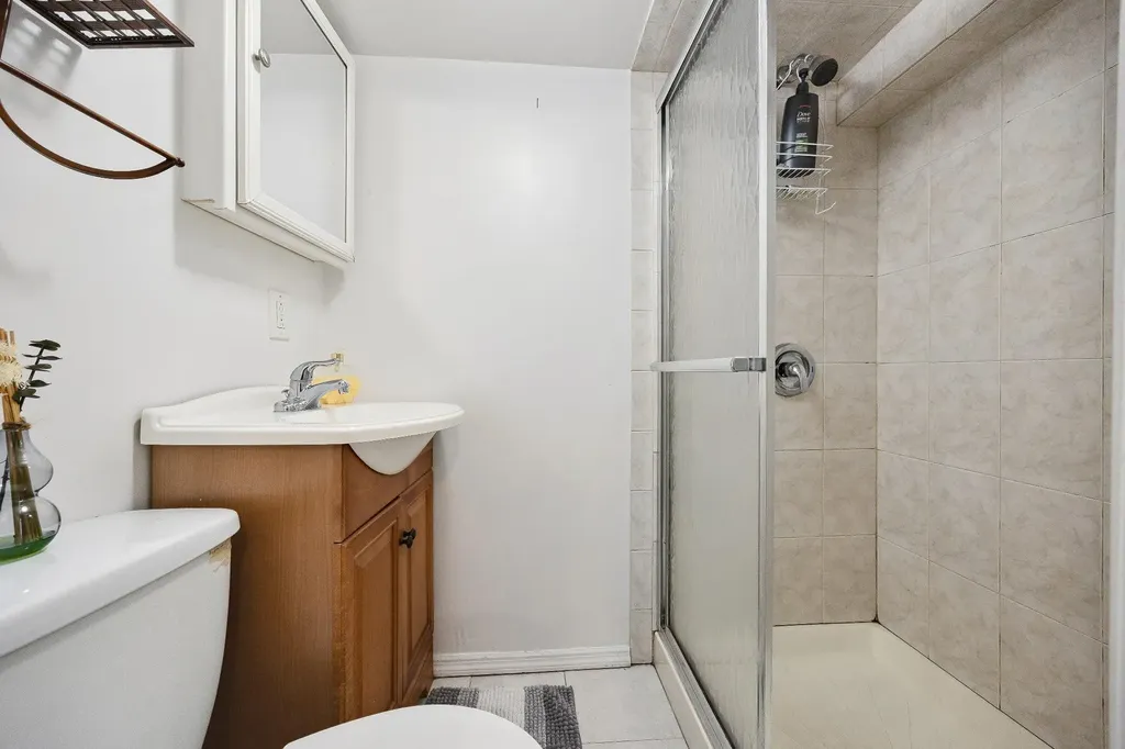 1639 Hone Avenue Bronx NY 10461