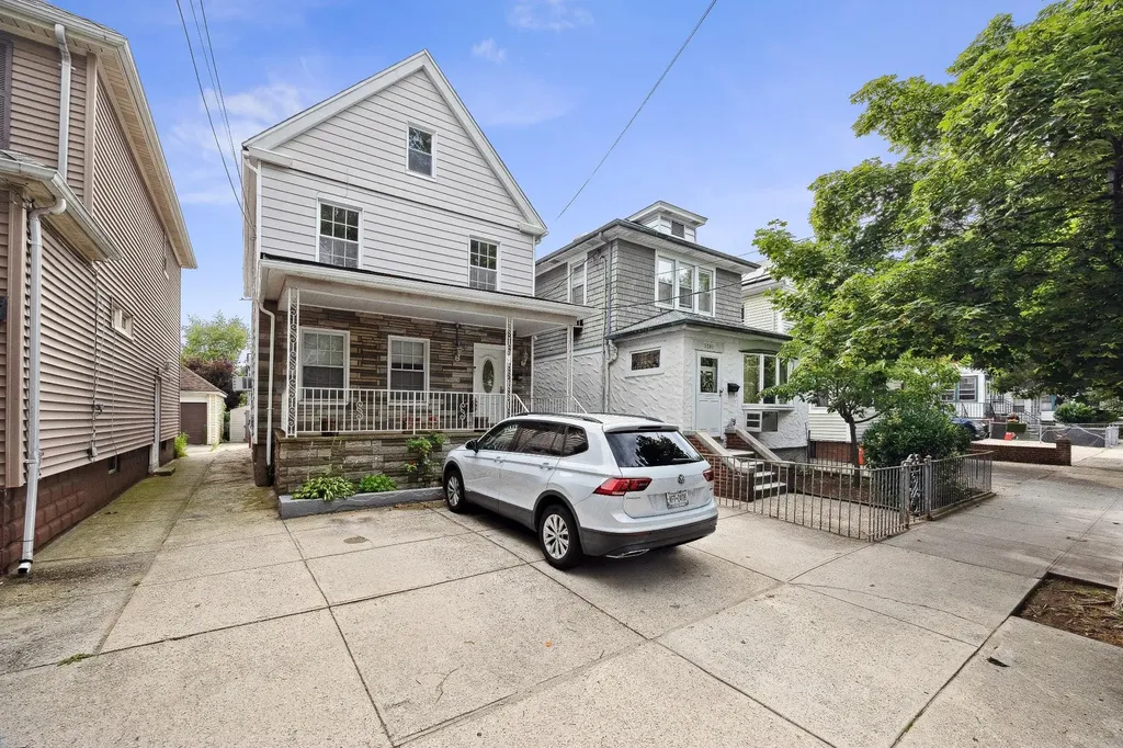 1639 Hone Avenue Bronx NY 10461