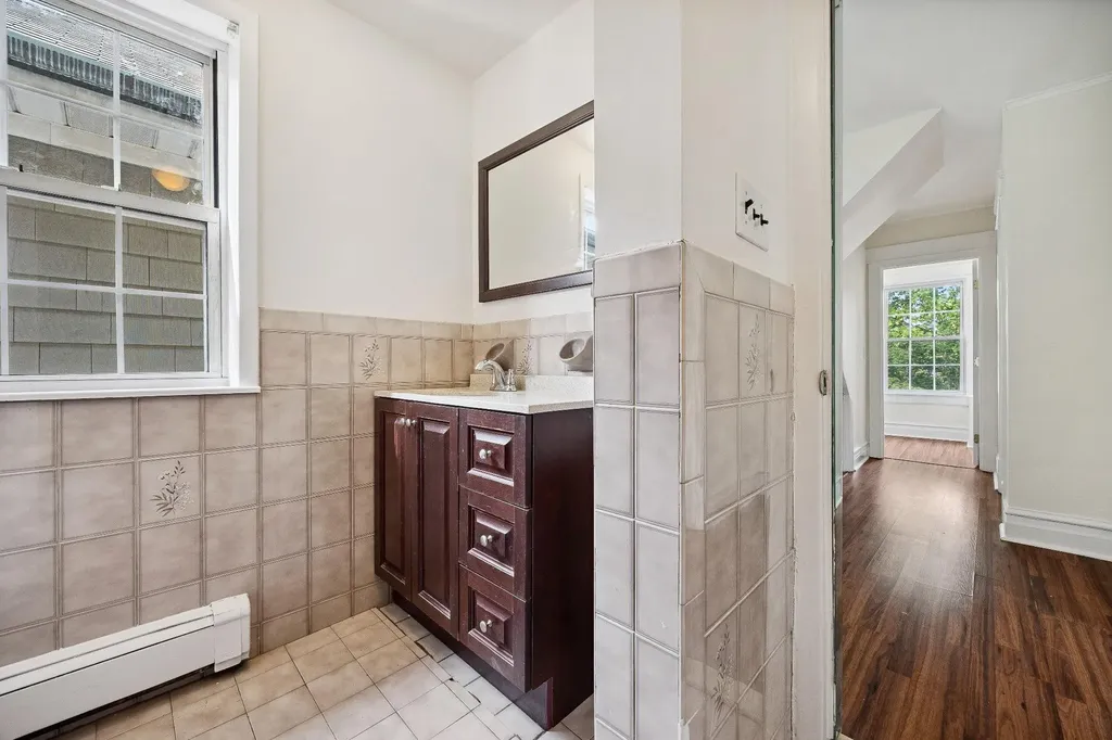 1639 Hone Avenue Bronx NY 10461