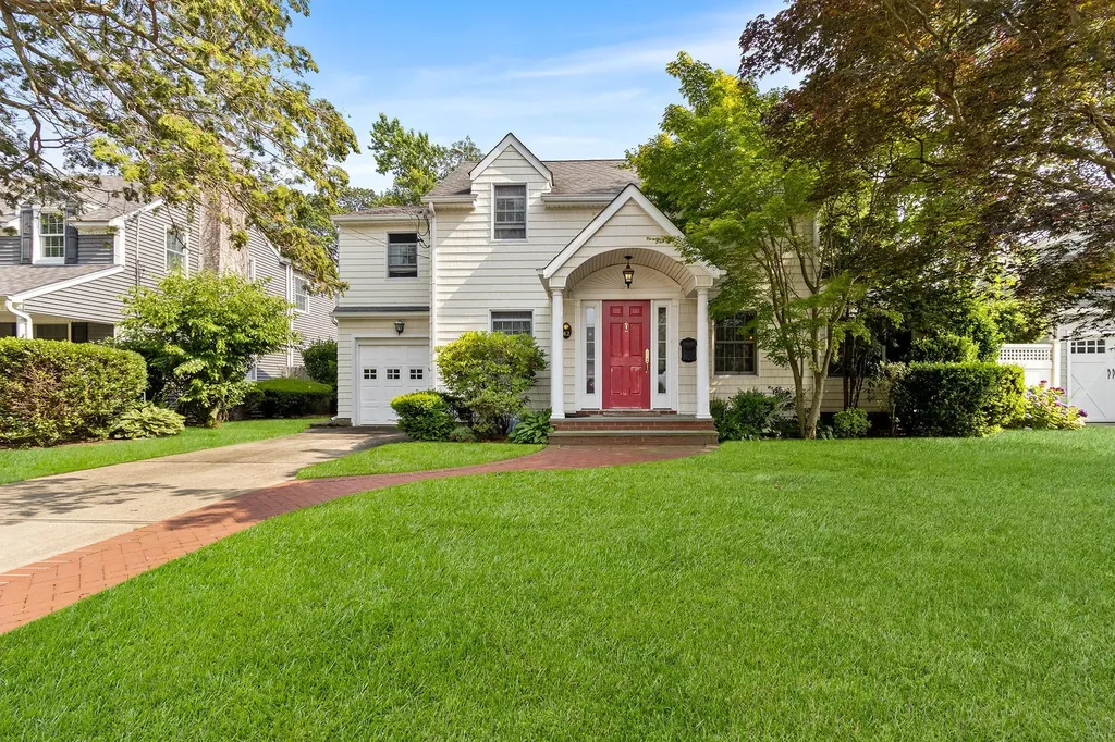 42 E Webster Street Merrick NY 11566