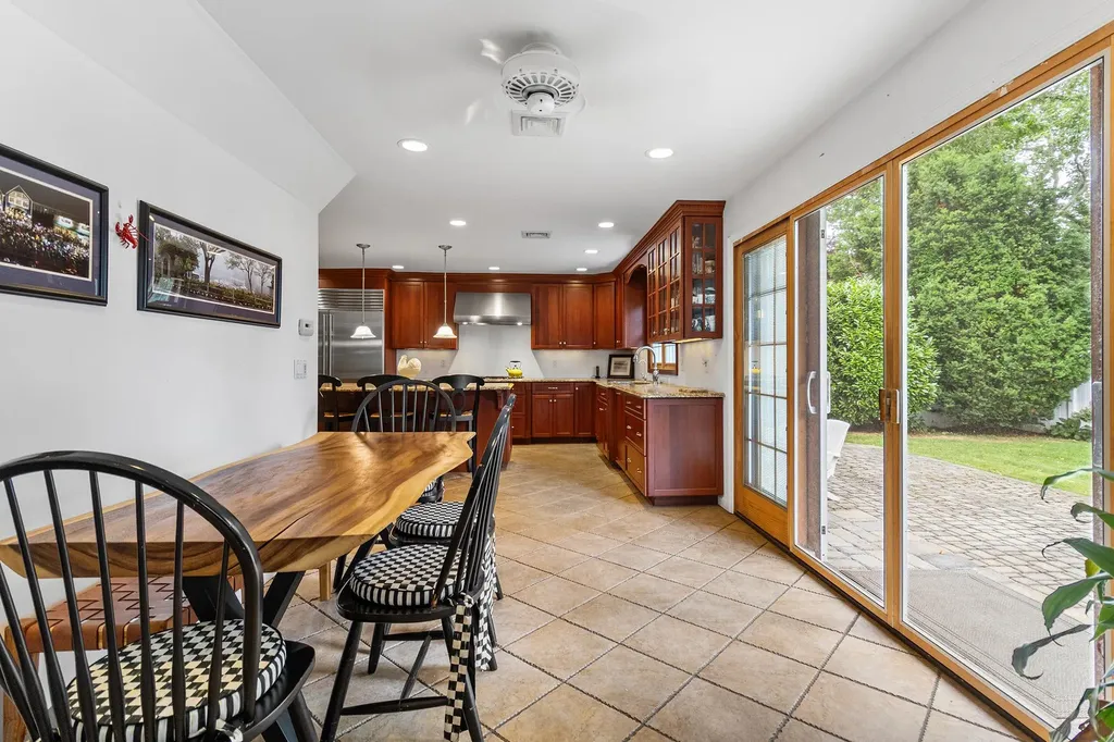42 E Webster Street Merrick NY 11566