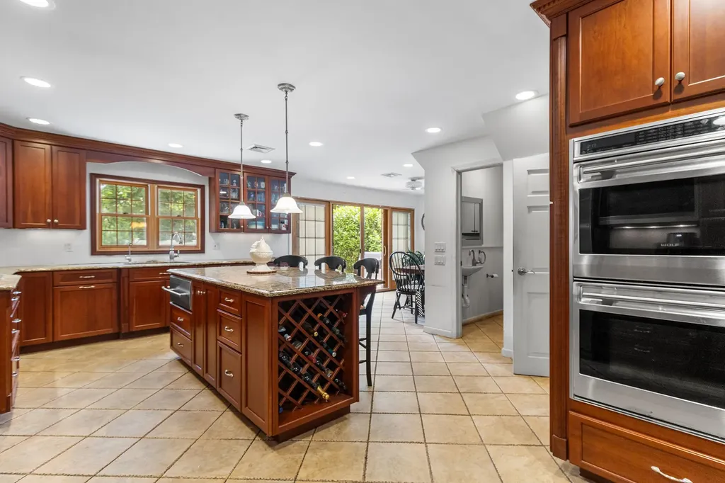 42 E Webster Street Merrick NY 11566