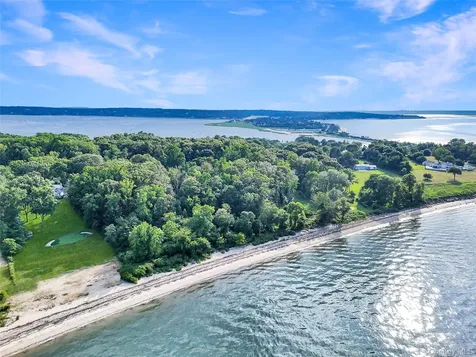 144 Centre Island Road Centre Island NY 11771