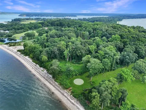 144 Centre Island Road Centre Island NY 11771
