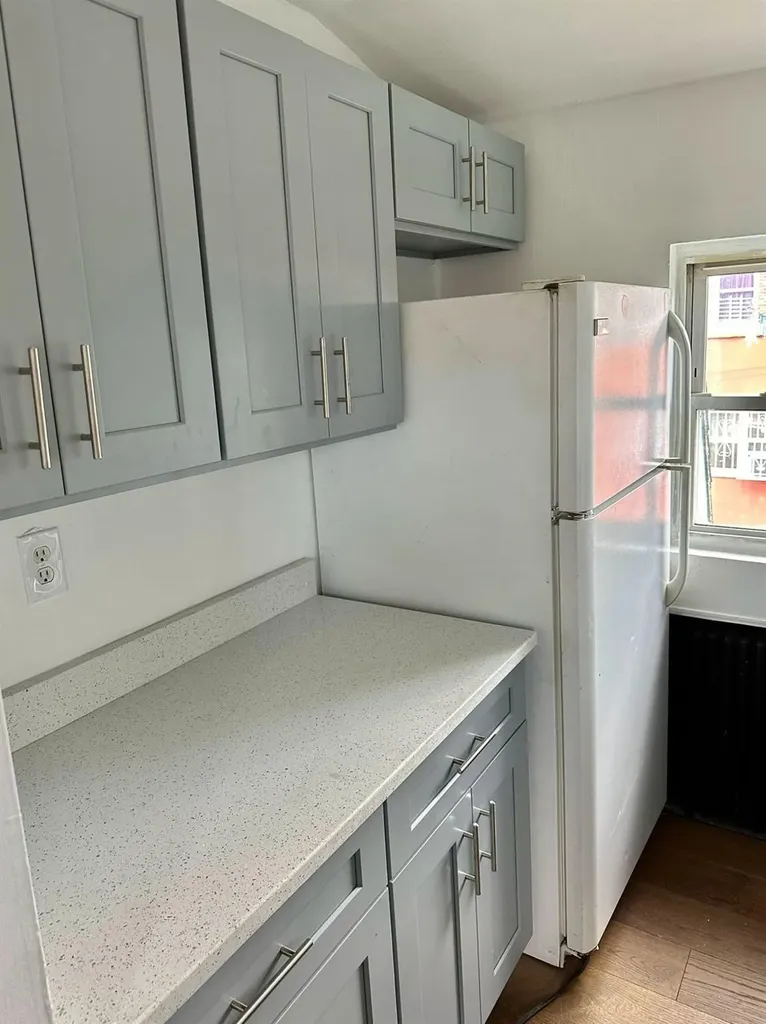 410 Thieriot Avenue Bronx NY 10473