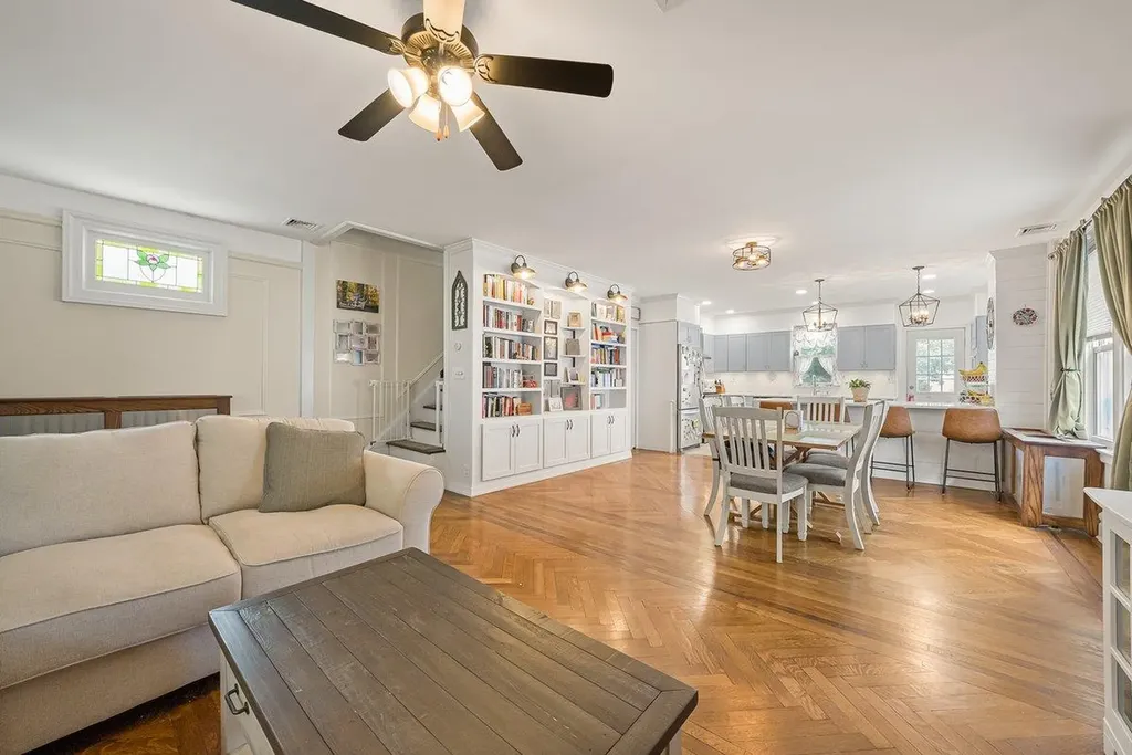 4374 Katonah Avenue Bronx NY 10470