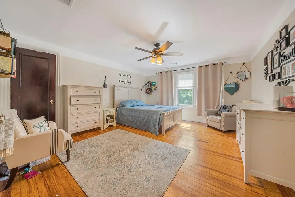 4374 Katonah Avenue Bronx NY 10470