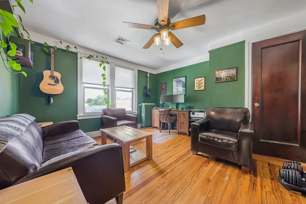 4374 Katonah Avenue Bronx NY 10470