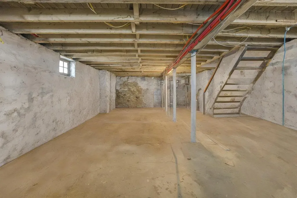 4374 Katonah Avenue Bronx NY 10470