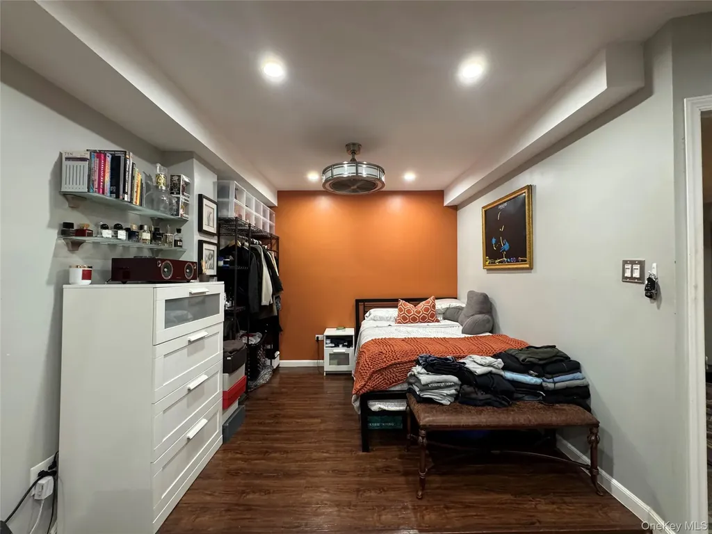 4406 Murdock Avenue Bronx NY 10466