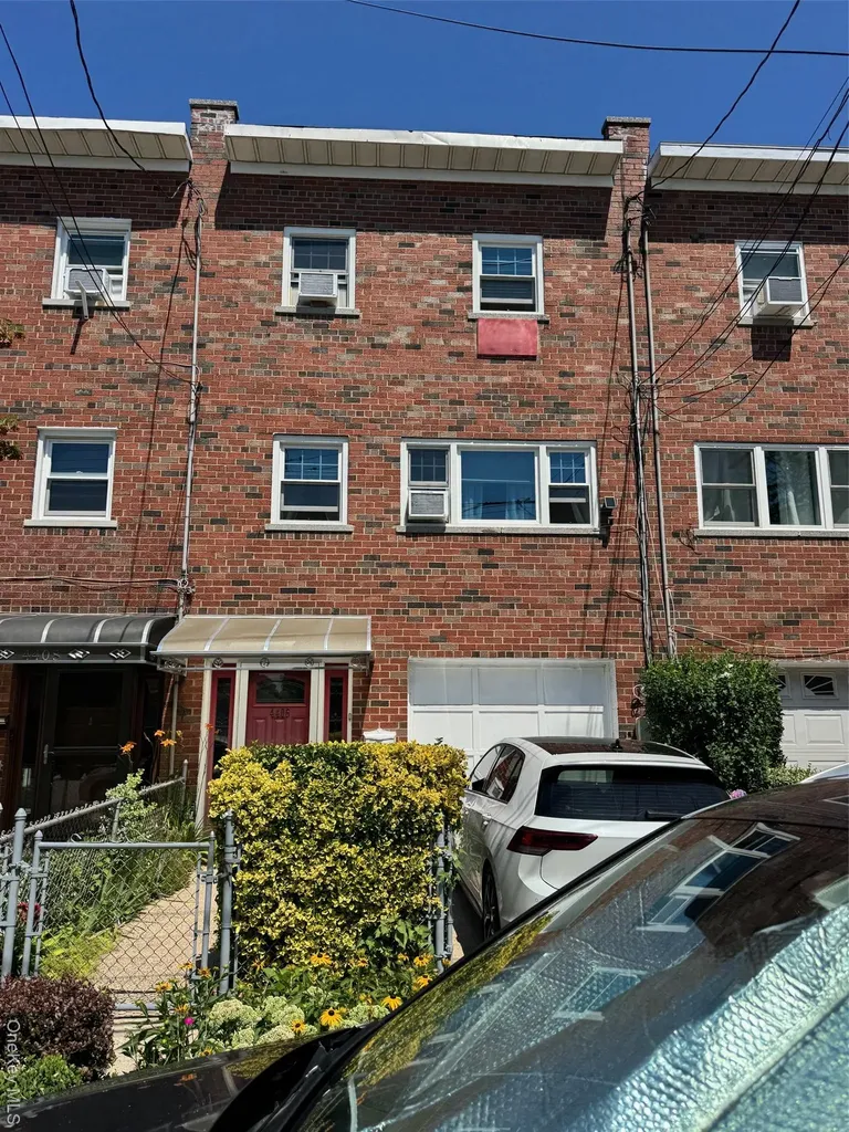 4406 Murdock Avenue Bronx NY 10466