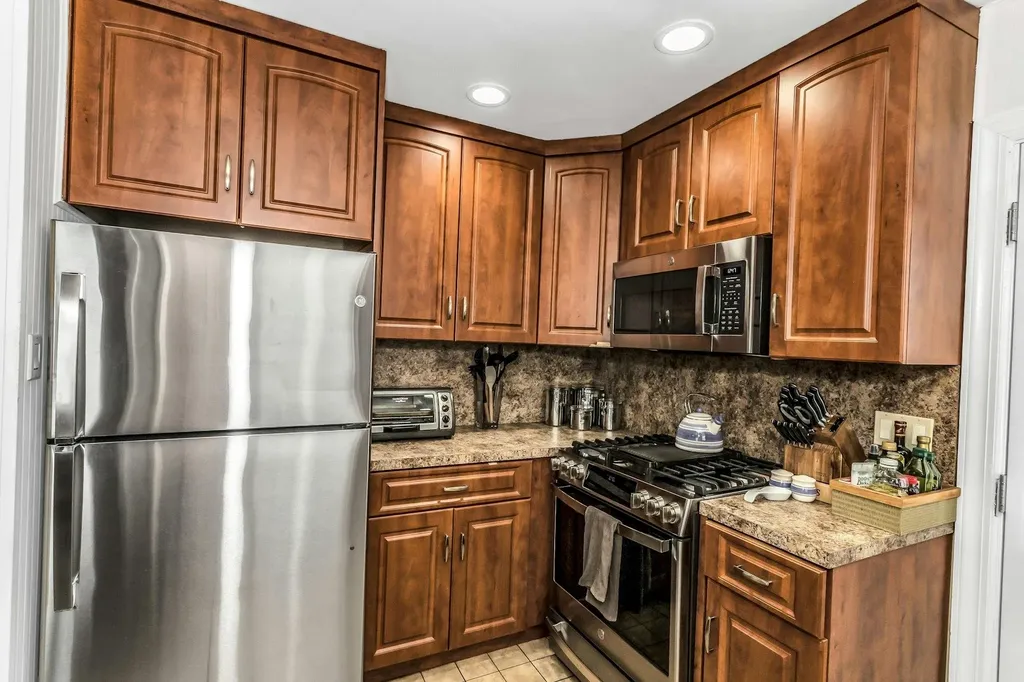 59 Molyneaux Road Valley Stream NY 11580