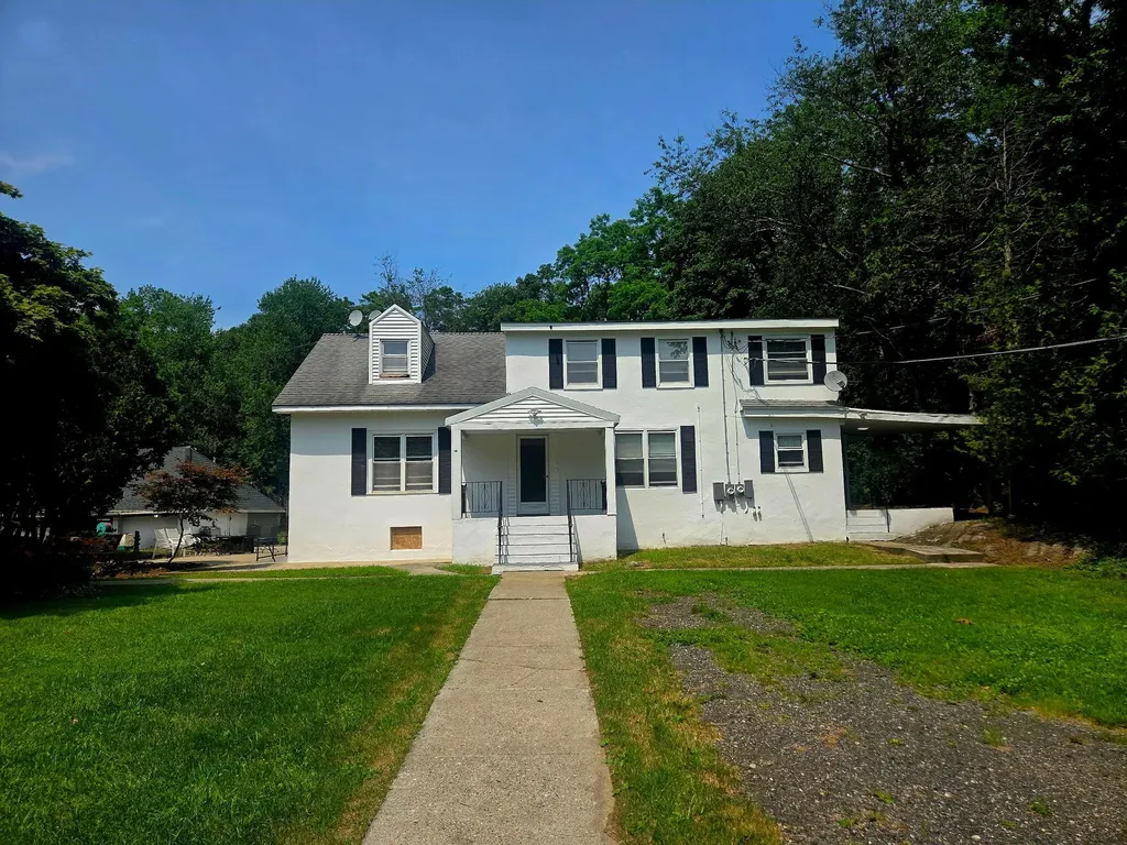 16 Ernest Lane Mahopac NY 10541