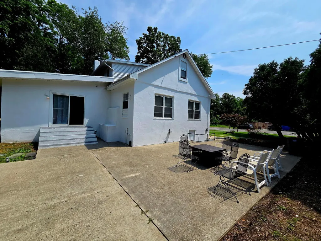 16 Ernest Lane Mahopac NY 10541