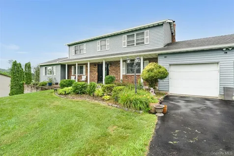 108 Beyer Drive Poughquag NY 12570