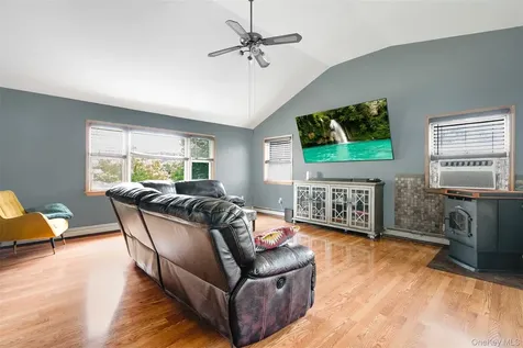 108 Beyer Drive Poughquag NY 12570