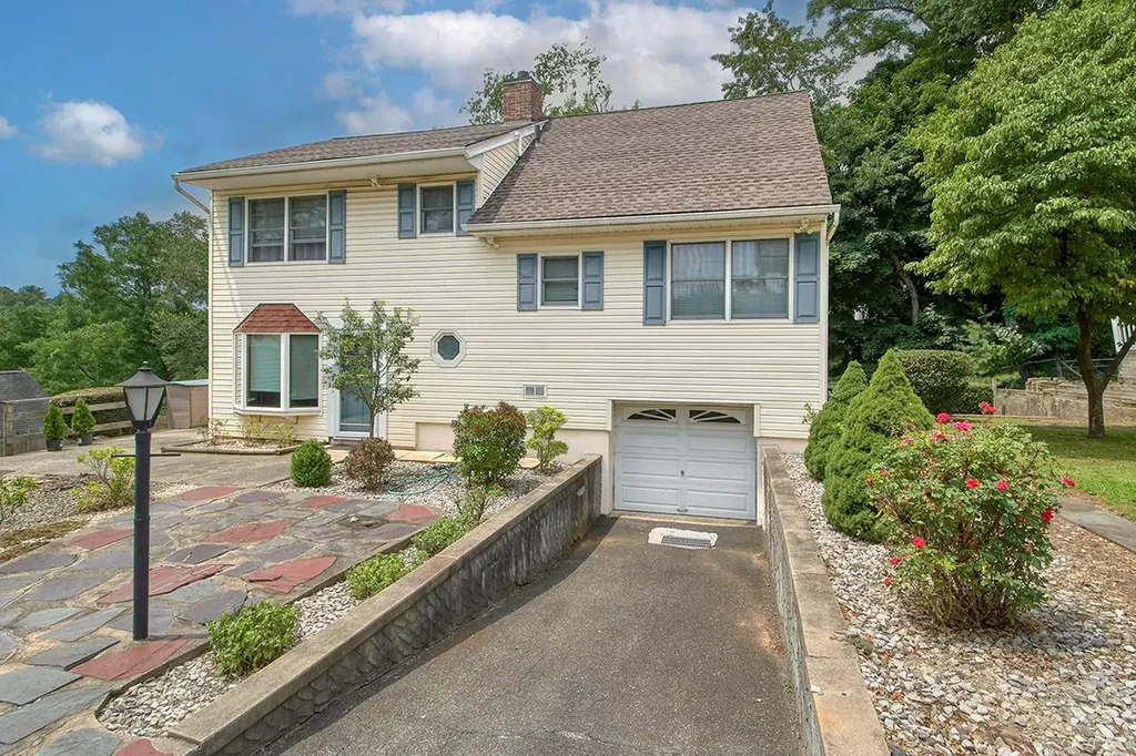 1 Parkview Avenue E West Harrison NY 10604