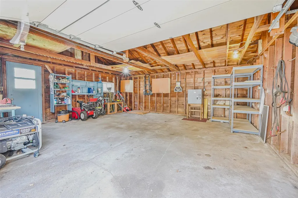 129 Spring Lane Levittown NY 11756