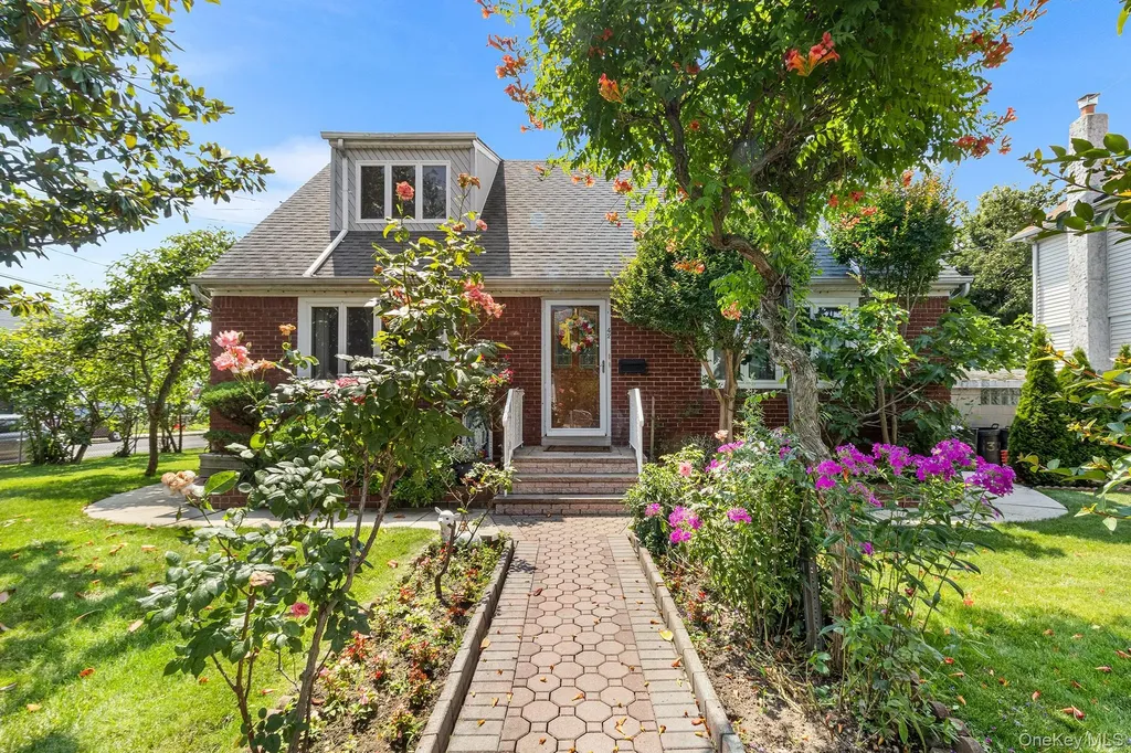 42 Evans Avenue Elmont NY 11003