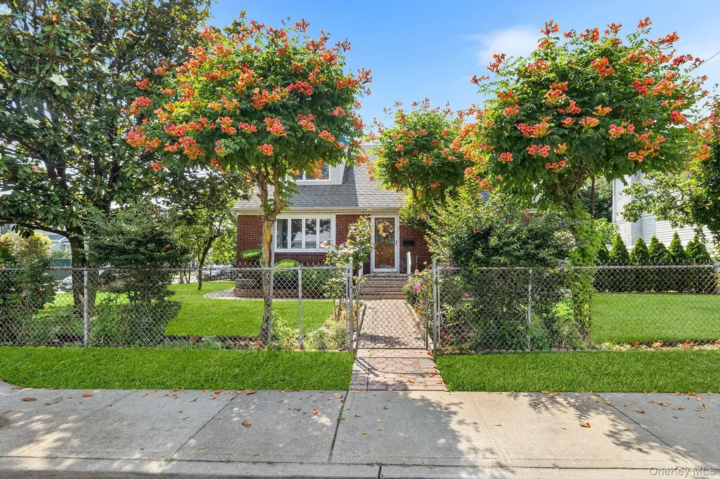 42 Evans Avenue Elmont NY 11003