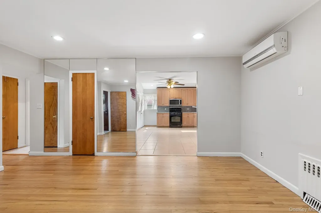 42 Evans Avenue Elmont NY 11003