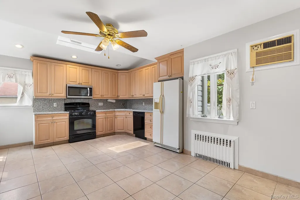 42 Evans Avenue Elmont NY 11003